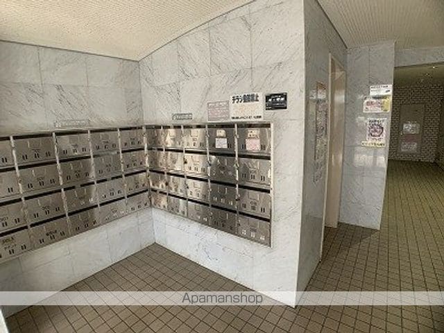 ドミ17公園通りの玄関写真