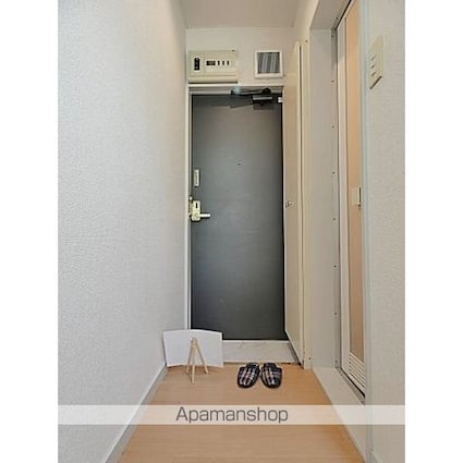 カーサ栄生[1K/15.99m2]の玄関1