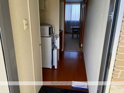 レオパレスサンサーラ[1K/23.18m2]の玄関