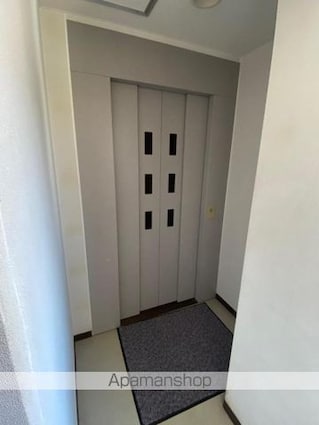 ルーブル・ラ・メゾン[1R/17.36m2]の共用部4
