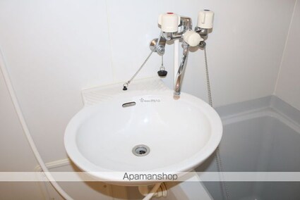 レオパレスルピナス[1K/26.08m2]の洗面所