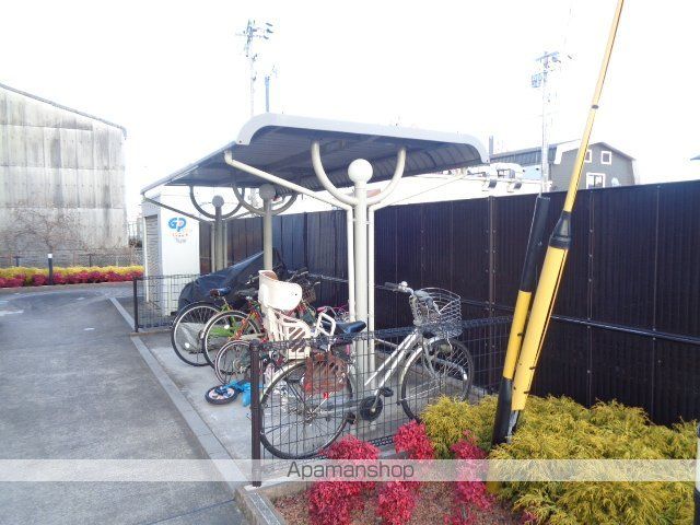 パディー フィールドBの外観写真