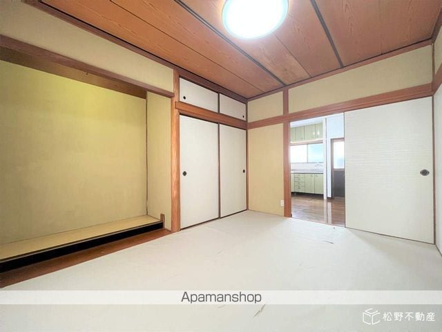 高松琴平電鉄琴平線 三条駅 徒歩5分 2階建 築38年の内装写真
