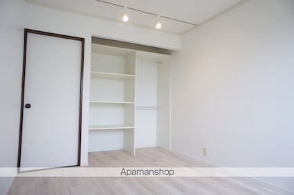 ペアレット[3LDK/79.33m2]の内装1