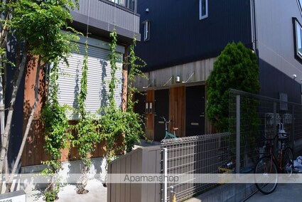 グランエッグス東高円寺[1R/21.74m2]のエントランス2