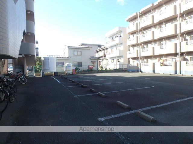 マンションリーフIIの外観写真