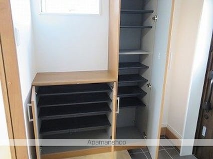 岩手県盛岡市南仙北１丁目[3LDK/82.39m2]の内装2