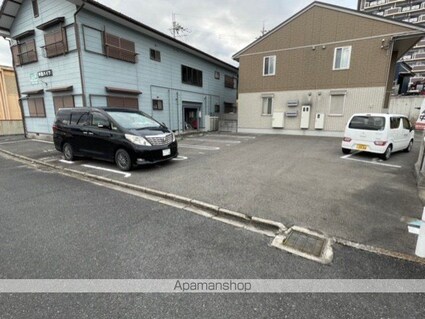 ブリーゼメゾン[3LDK/64.62m2]の駐車場