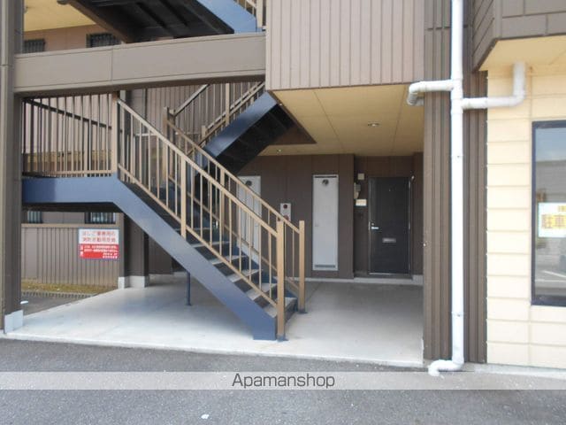 グランメール27の玄関写真