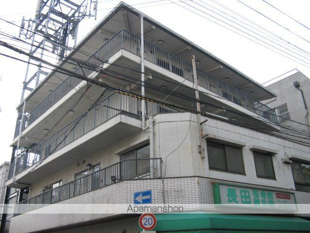 アカイマンションの外観写真