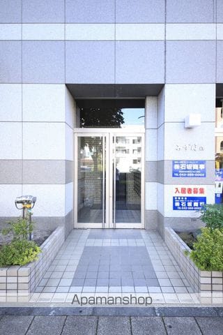 みずほビルの玄関写真