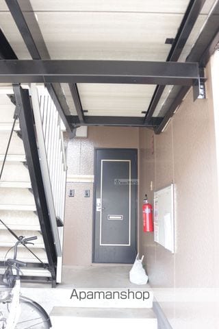 アルカサール I棟の玄関写真