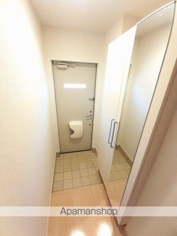 ラ・ファミーユ IIの内装写真