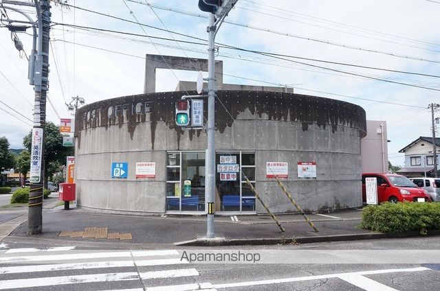 メゾネット長坂の周辺写真