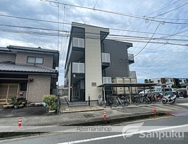 レオパレススカイの外観写真