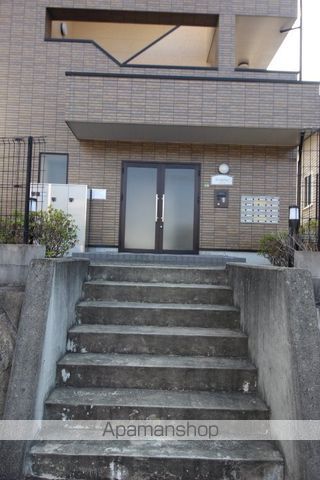 アンプルール クレールの玄関写真