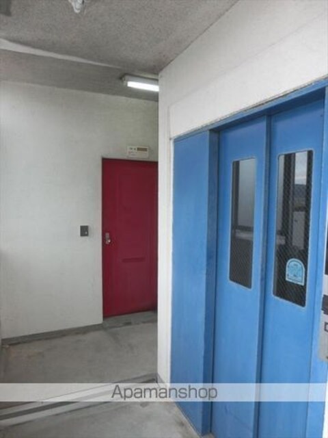 和歌山県和歌山市新中通２丁目[1R/19m2]のロビー1