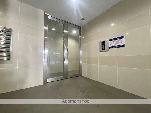 HRフロントリーガル平野の玄関写真