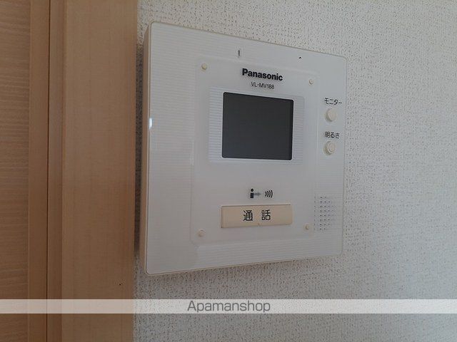 ハチマルの内装写真
