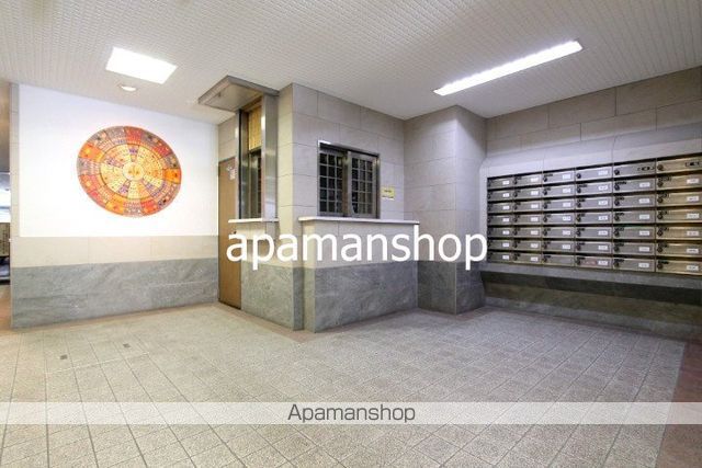 松屋レジデンスの玄関写真