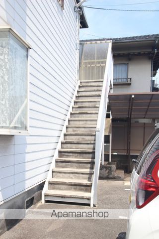プレジール池岡の玄関写真