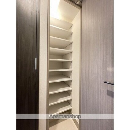 ザ・グラヴィティ新宿[2DK/37.9m2]の内装