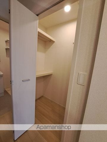 ハイ ロザーナ ファミリアの内装写真