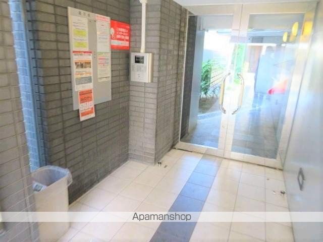 CENTER HEIM大宮の玄関写真
