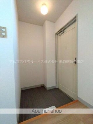 是川マンション[1K/20m2]の玄関