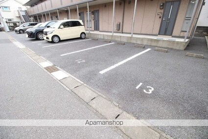 メルベーユ[1R/32.37m2]の駐車場