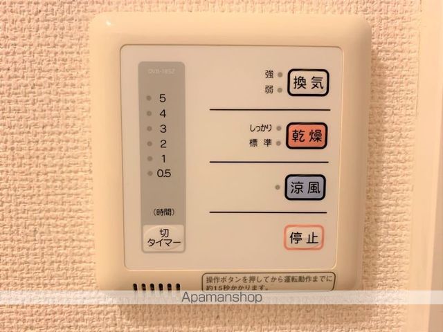 レオパレス東合川IIIの内装写真