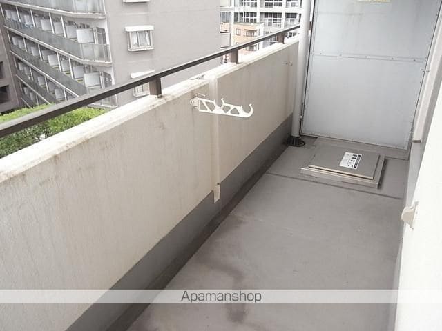 東京都新宿区上落合２丁目[2LDK/72.64m2]のバルコニー