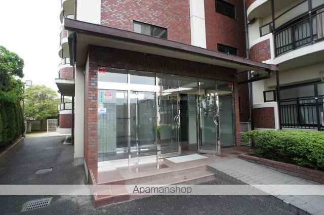 CENTURY ASUKAVIIの玄関写真