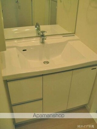 コンフォリア白金高輪[1LDK/40.54m2]の洗面所