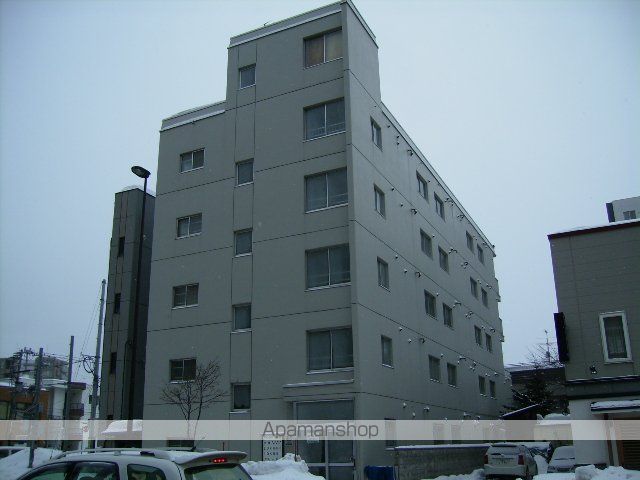 マンション常盤の外観写真