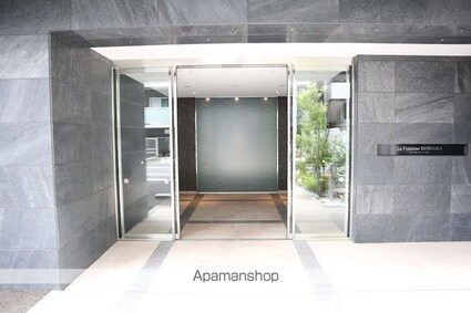 ラ・フォンテーヌ石原[1LDK/47.88m2]のエントランス