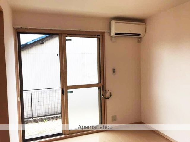 ロイヤルヴィレッジ B棟の内装写真