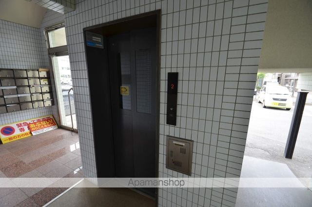 マンションブリッランテの玄関写真