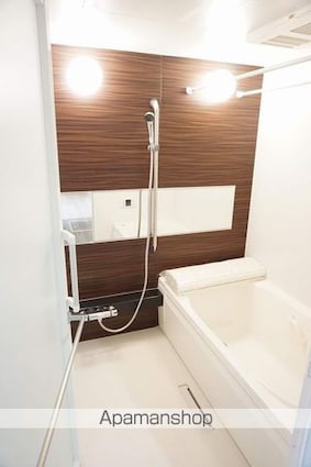 ヴィラ・グリナージュ[2LDK/81.64m2]のバス