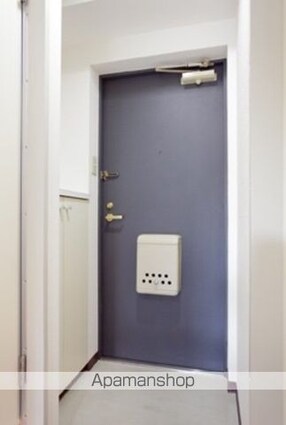 松本ビル[1R/19.44m2]の玄関