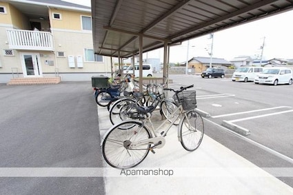 ラ　カンパーニュ[2LDK/62.1m2]の共用部3