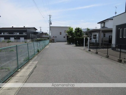 シャングリラ[1LDK/41.76m2]の周辺2