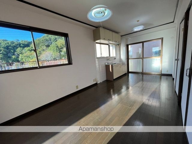 ロイヤルコーポ琴の浦Ⅱ[1LDK/32.6m2]の内装1