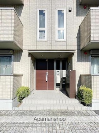 Ｉ．ヴィレッジ　ＥＡＳＴ[1R/35.1m2]のエントランス