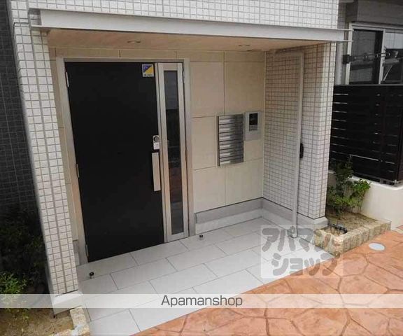 ルッソ北山の玄関写真