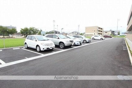 ウィステリア太田[2LDK/58.07m2]の駐車場