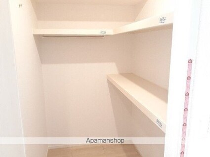 ユニ・エルマーナ[1LDK/44.88m2]の収納