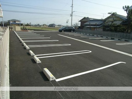 リジェール[2LDK/59.28m2]の駐車場