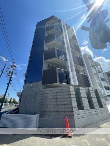 ブランシャールALAIN西町の外観写真