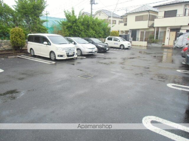 シャン　ド　ポワール[2LDK/63.43m2]の駐車場